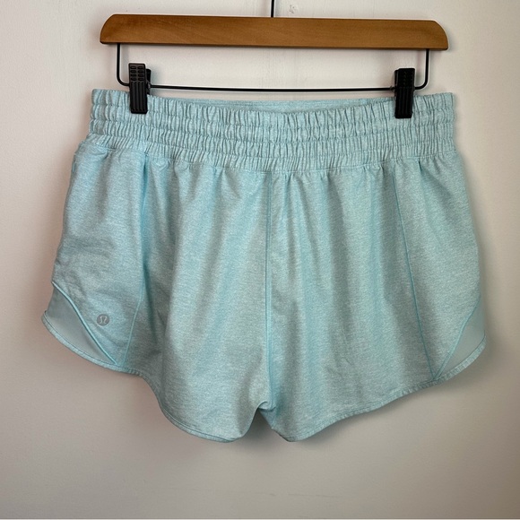 Lululemon Hotty Hot High-Rise Short 2.5" - Picture 7 of 10